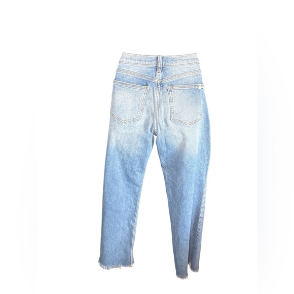 Sneak peek woman’s light wash denim wide leg jeans size 7/28 Preloved - Picture 2 of 5